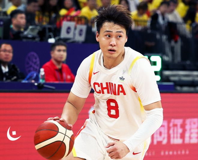 中国男篮21人集训名单：赵睿胡金秋领衔 周琦落选杨瀚森未进名单