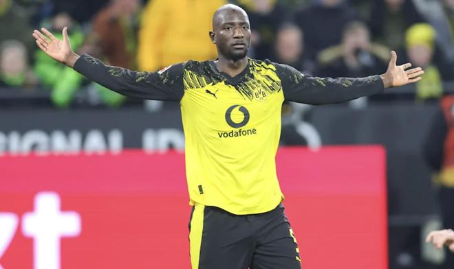 图片报：费内巴切考虑引进吉拉西，该球员今冬不