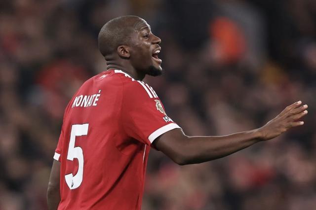 卡拉格：我认为科纳特不会续约；利物浦会签一个真正的中后卫