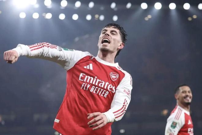 TA：哈弗茨能够找到并利用场上空当，这填补了阿森纳的空白