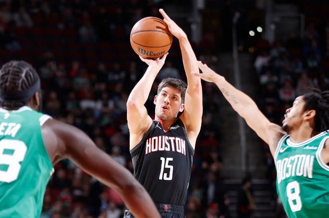 一场比一场打得差！火箭后场新星的表现出现了断崖式的下滑？