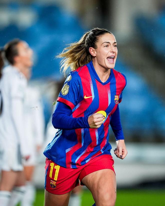 0-3出局+6-0横扫！豪门疯狂一夜 本泽马首秀戴帽 巴萨女足4-0皇马