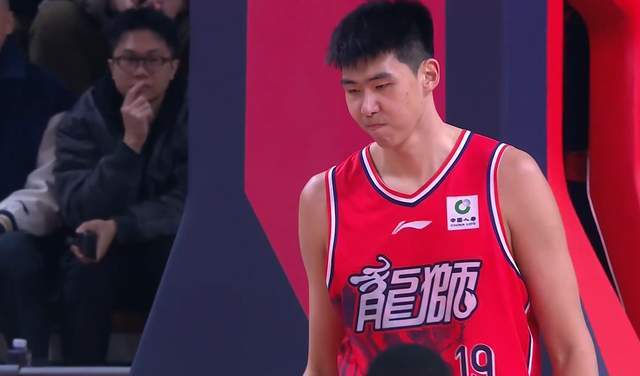 篮板第1！盖帽第1！杜锋弃徒强势逆袭，堪称励志哥，获郭士强认可