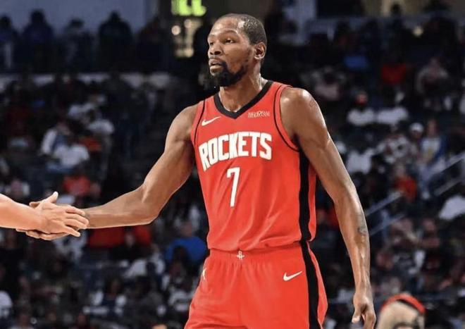 火箭15分逆转送雷霆无缘冲70胜 杜兰特里程碑引3人20+申京三双