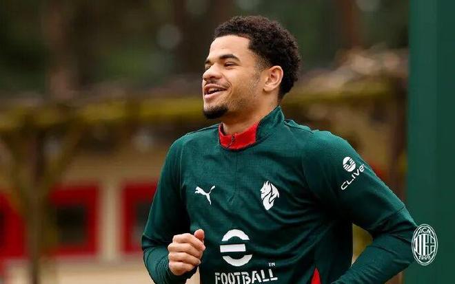 记者丨佛罗伦萨下赛季有意租借阿特卡梅