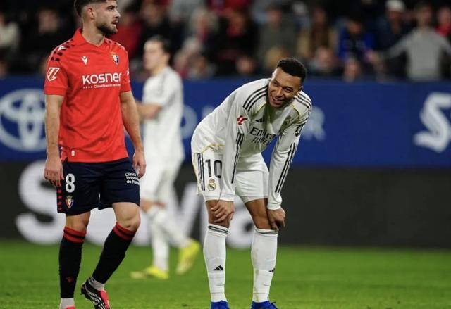 养膝伤，马卡：姆巴佩可能会跟德尚沟通，争取3月不被征召