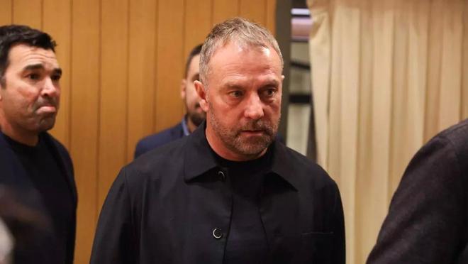 每体：巴萨计划在夏窗引进一名顶级中后卫，且优先考虑左脚将