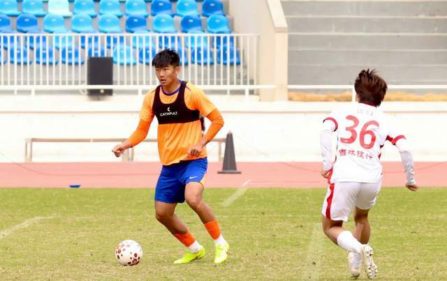 2-3,泰山全华班不敌海牛 王昊斌+彭逸翔进球 邝兆镭首秀发挥亮眼