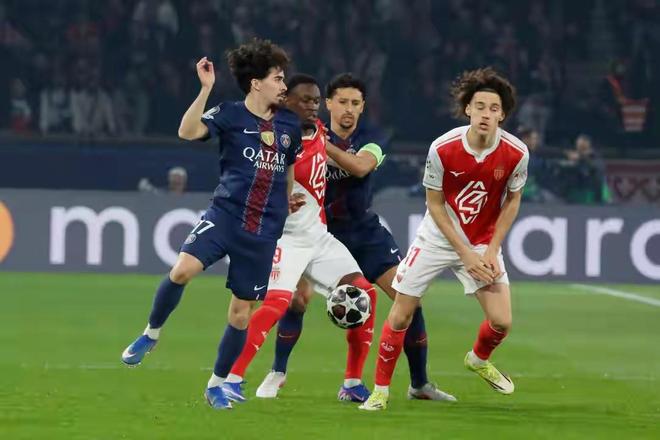 巴黎圣日耳曼苦战战平摩纳哥 总比分5比4惊险挺进欧冠16强