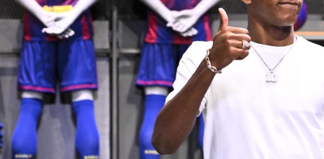 欧足联球衣及周边收入榜：巴萨第1，皇马第2，英超里曼联最高