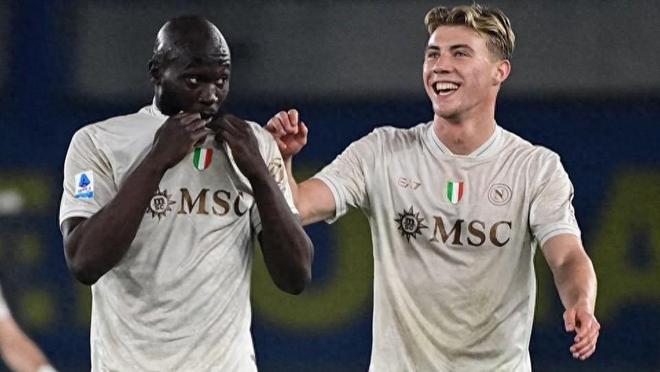 霍伊伦德破荒建功，卢卡库补时绝杀！那不勒斯2-1逆转维罗纳