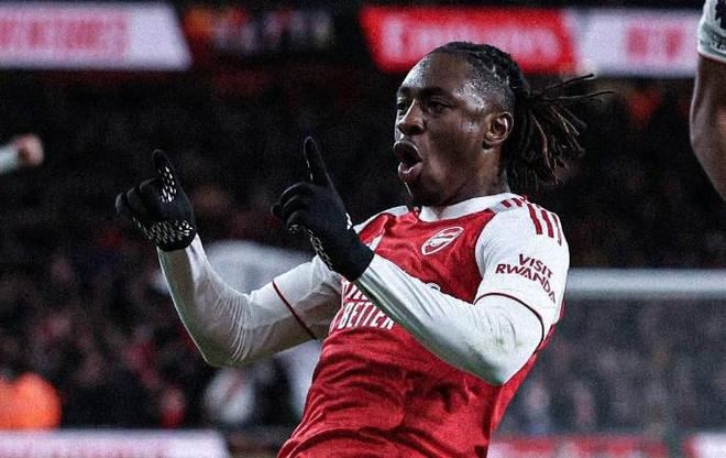 对切尔西能否继续？埃泽最近11个英超进球全部在伦敦打进