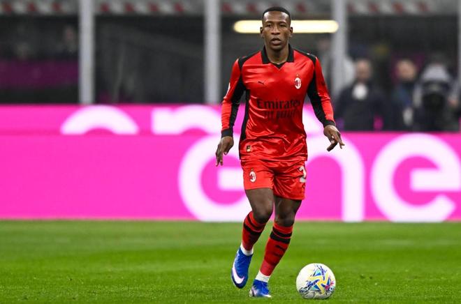 瑞天空:米兰愿听取对埃斯图皮尼安的报价,博人等俱乐部有意