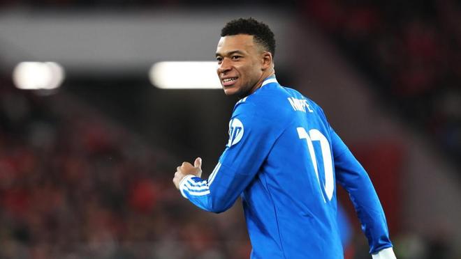 法新社：姆巴佩周一到巴黎接受膝盖治疗，目前无手术计划