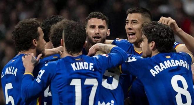 0-1！姆巴佩高挂免战牌，熊皇失单刀，皇马主场爆冷，巴萨收大礼