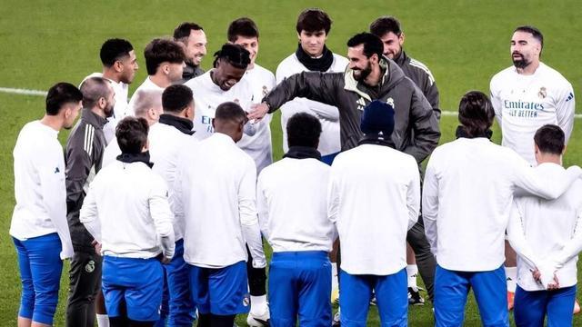 西媒:姆巴佩、卡瓦哈尔、赫伊森等7人对阿韦洛亚不满