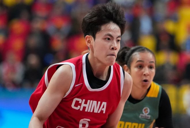 中国女篮加时险胜巴西 王思雨21分张子宇10+4