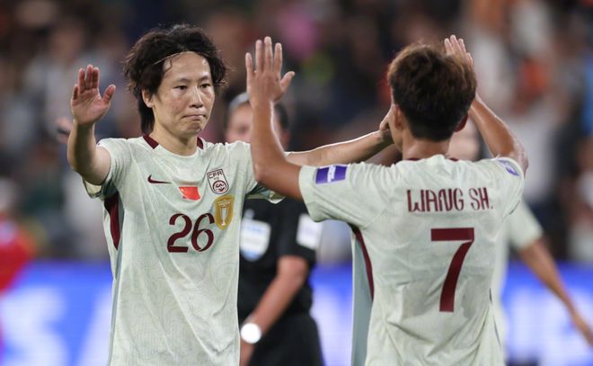 中国女足首发出炉！米利西奇轮换9人，王霜替补，张琳艳先发