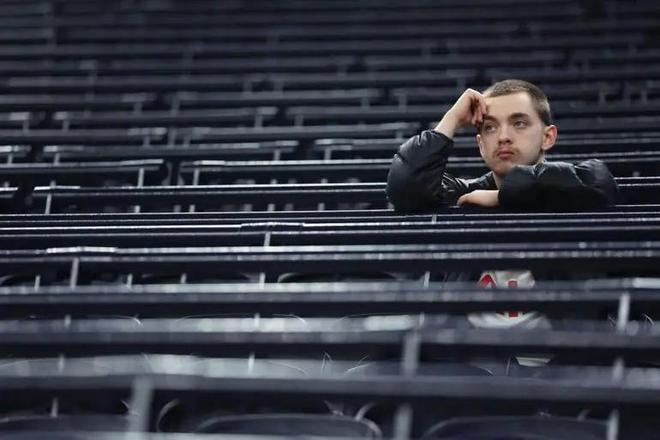 TA采访热刺vs水晶宫现场球迷：就像看着一位年长的亲戚去世了