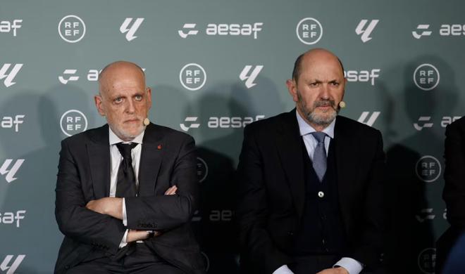 特瓦斯：不喜欢半自动越位系统，我们考虑在足球内部植入芯片