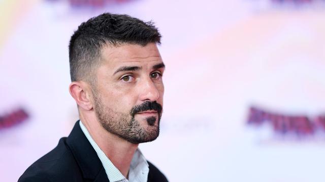 比利亚退役后去哪了？化身足坛霸道总裁，建立商业帝国