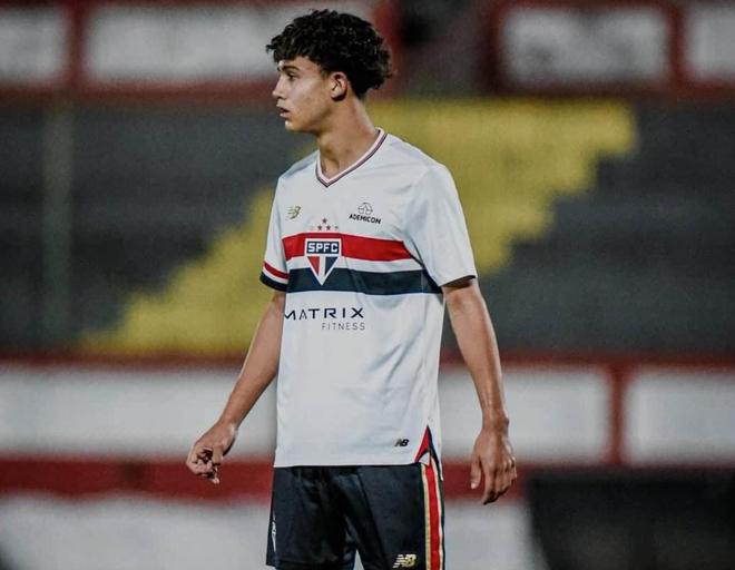 斯基拉：巴萨、国米、米兰看上圣保罗16岁前腰扎巴雷利