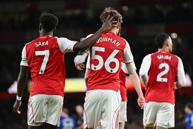 16岁天才破纪录:道曼一战封神,阿森纳继续领跑争冠路