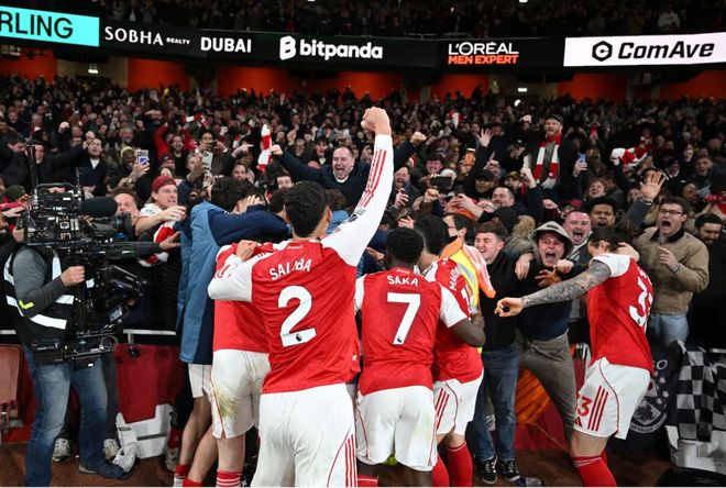 争冠悬念终结？阿森纳赢球曼城掉链子，领先多达9分！