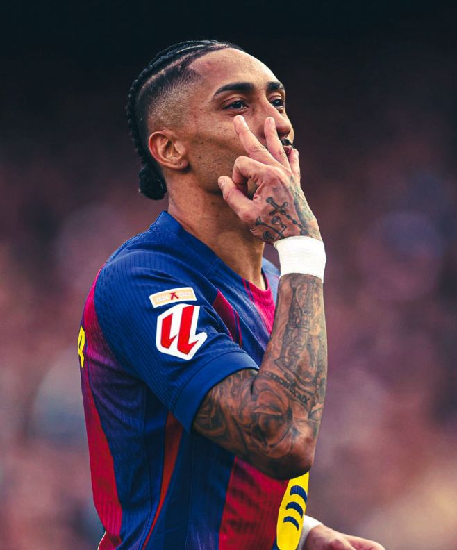 西甲-巴萨5-2塞维利亚 拉菲尼亚帽子戏法