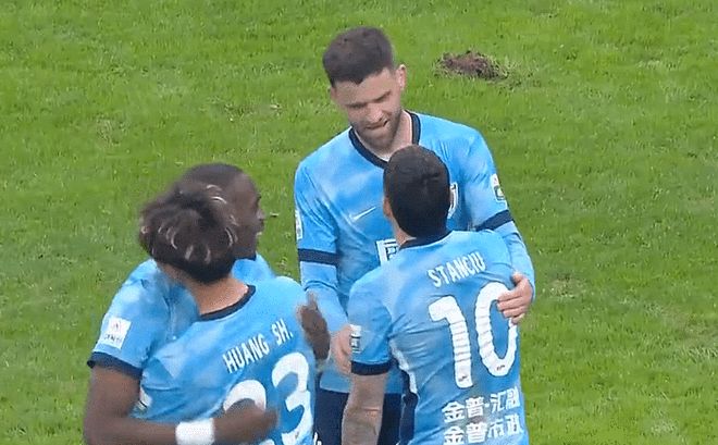 中超-阿奇姆彭一剑封喉 英博1-0海港夺赛季首胜