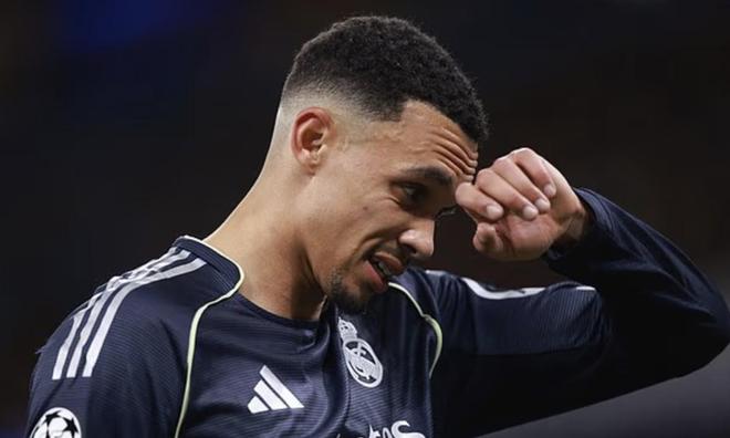 杰拉德：非常意外阿诺德无缘英格兰队，我为他感到失望