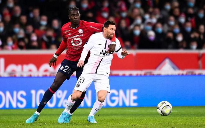 阿马杜-奥纳纳：为换梅西球衣练了三周西语，这衣服至今没洗