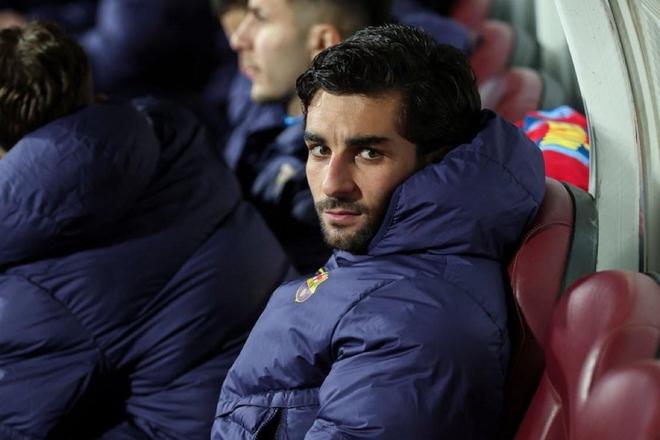 ESPN：巴萨将听取对费兰-托雷斯的报价，倾向于卖他而非莱万