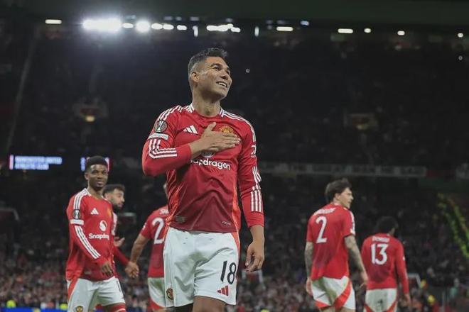 卡塞米罗收到国米邀请！曼联清洗背后，藏着怎样的算计？