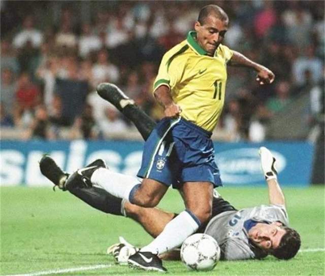 从意大利主力到国米弃将，只用了1年时间，实力派照样逃不过宫斗