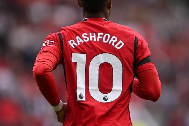 哈格里夫斯:拉什福德在巴萨表现出色,但仍希望他为曼联效力