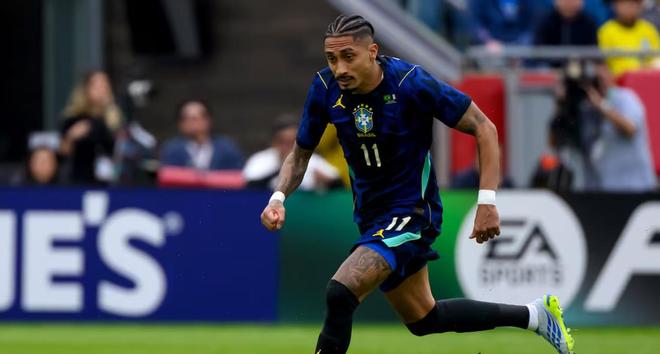 阿斯：关于拉菲尼亚的拉伤，巴萨收到的初步反馈并不乐观