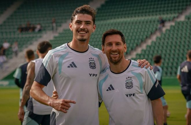 阿根廷官宣3500万红星无缘世界杯！哭着退出训练，23岁已2次重伤