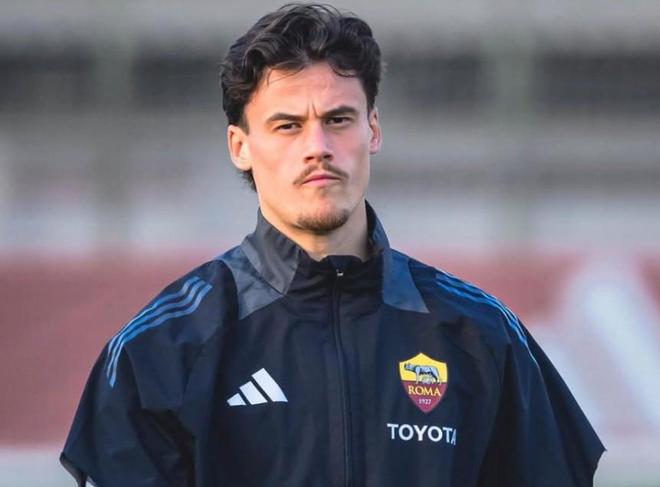 米体：国米新门将的主要目标仍是维卡里奥，但梦想签斯维拉尔