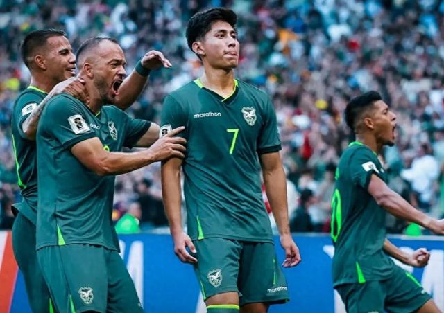 2-1！亚洲第9队杀进世界杯，为这一刻等待了40年