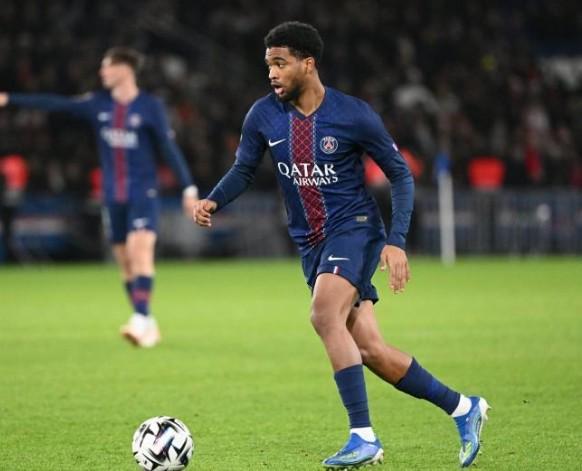队报：姆巴耶在巴黎出场时间锐减，今夏可能考虑转投英超