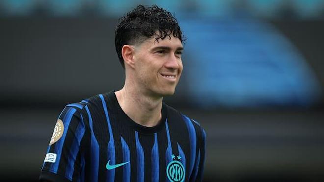 记者：巴萨可能最快下周与国米谈巴斯托尼转会