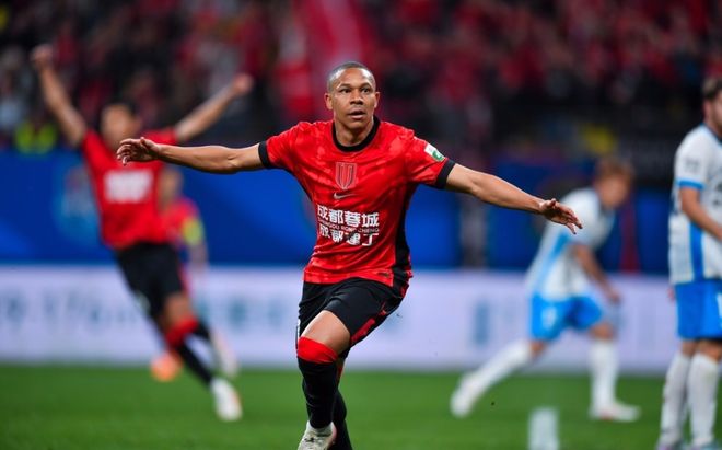 蓉城5-1西海岸 中超开局4轮不败 费利佩戴帽庆生