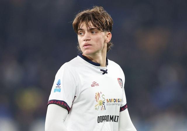 世体：巴萨派球探现场观看了卡利亚里的比赛，考察帕莱特拉斯