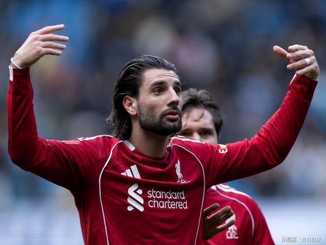 惨败还摆脸色，傲慢引众怒！索博斯洛伊赛后举动惹怒利物浦球迷