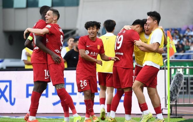 中超综述:3强不败仅1队不胜 2豪门翻车 5队仍负分 下轮3场焦点战