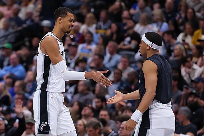 近来状态有些不太稳定！马刺替补侧翼大将需要及时找回水准才行？