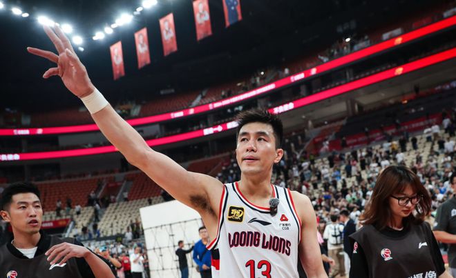 郭艾伦正式辟谣：我没有被骗 被诈骗是造谣 要追究法律责任