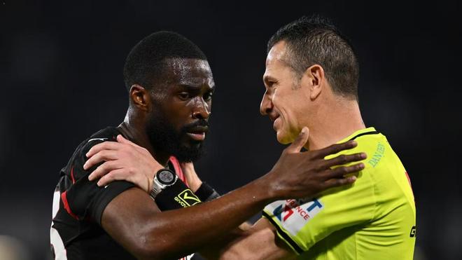 意大利体育法庭：那不勒斯和AC米兰因延迟比赛均被罚款