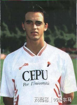 25岁才踢意甲的神经当，在尤文是漏勺，在米兰躺冠，37岁退役